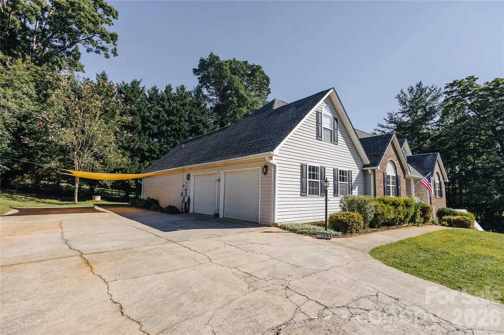 1895 Airport Road Marion NC 28752
