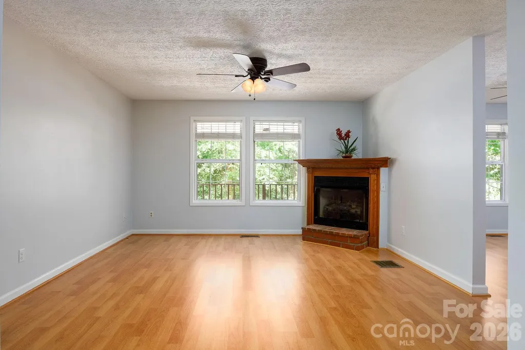 135 Brookhaven Lane Advance NC 27006