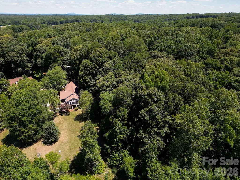 135 Brookhaven Lane Advance NC 27006