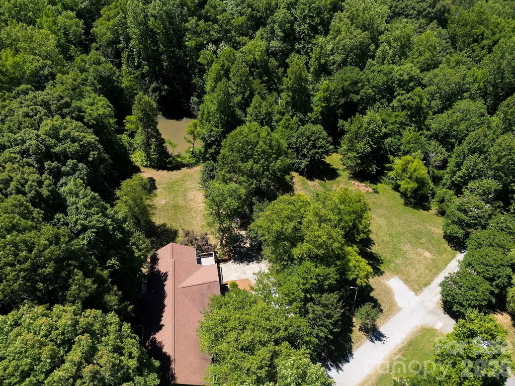 135 Brookhaven Lane Advance NC 27006