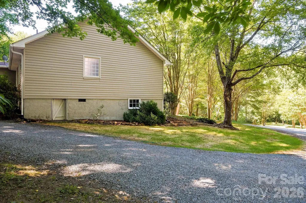 135 Brookhaven Lane Advance NC 27006