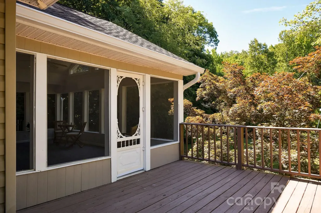 135 Brookhaven Lane Advance NC 27006