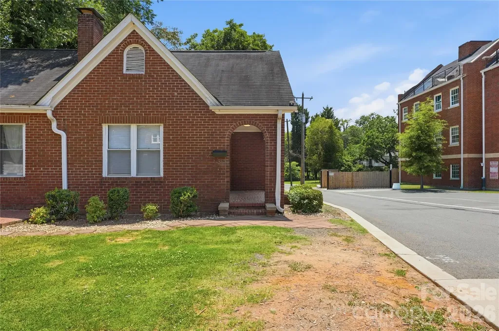 1411/1413 W 4th Street Charlotte NC 28208