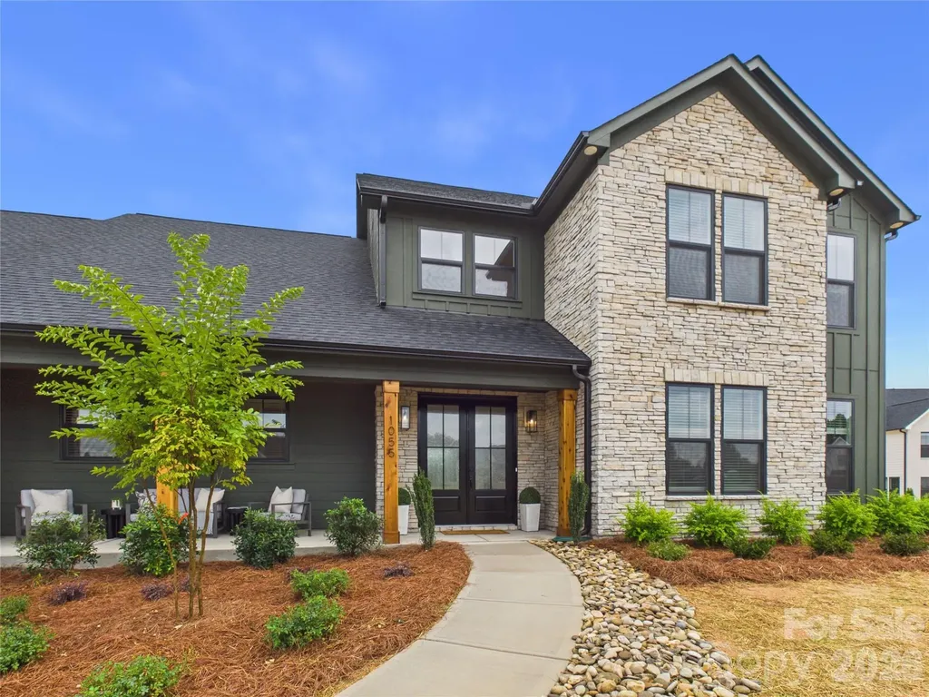 1055 Rolling Meadows Drive Mooresville NC 28115