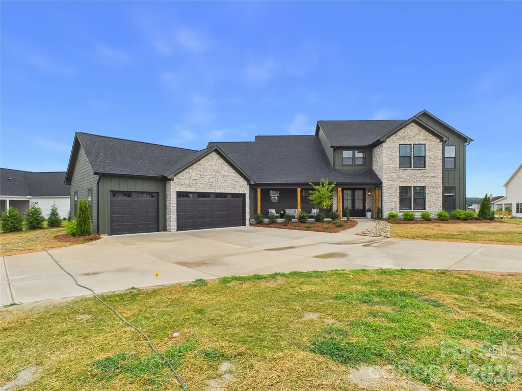 1055 Rolling Meadows Drive Mooresville NC 28115