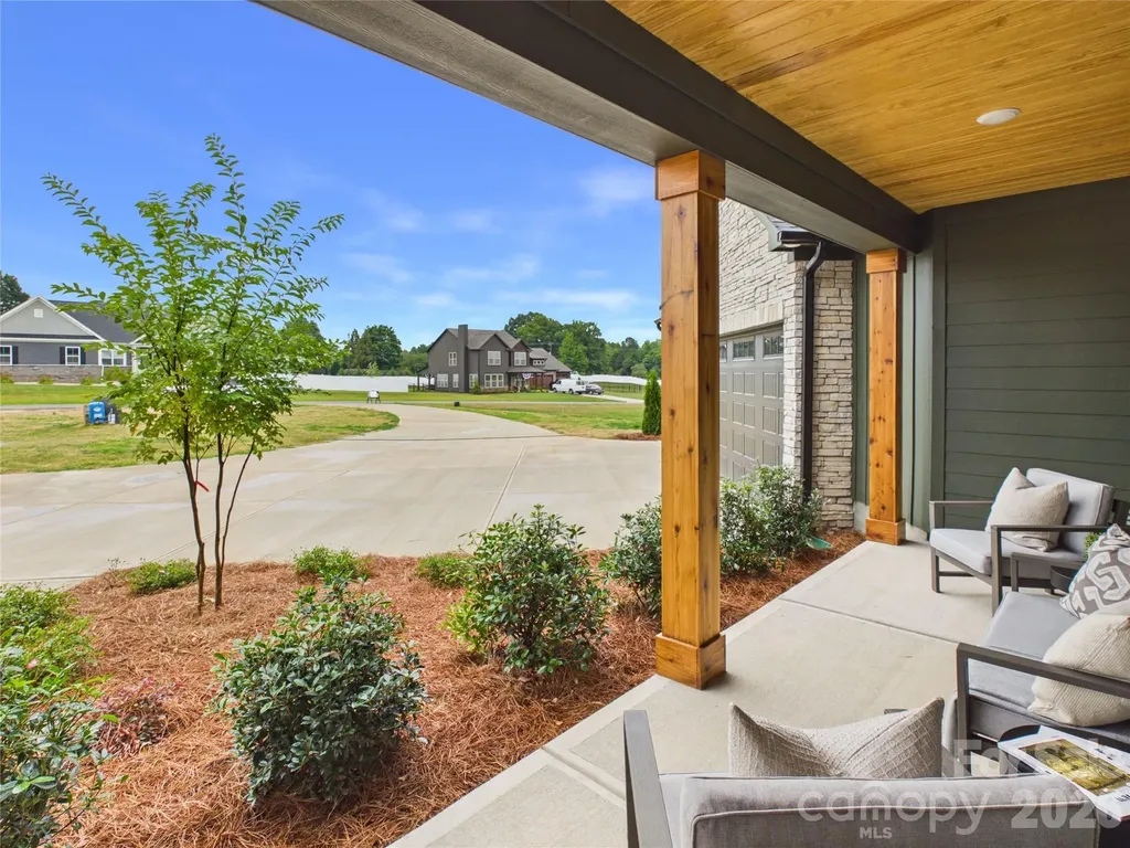 1055 Rolling Meadows Drive Mooresville NC 28115