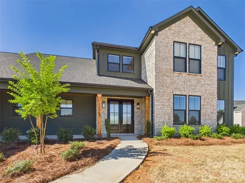 1055 Rolling Meadows Drive Mooresville NC 28115