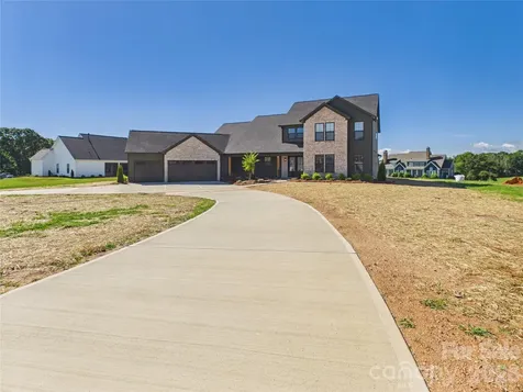 1055 Rolling Meadows Drive Mooresville NC 28115