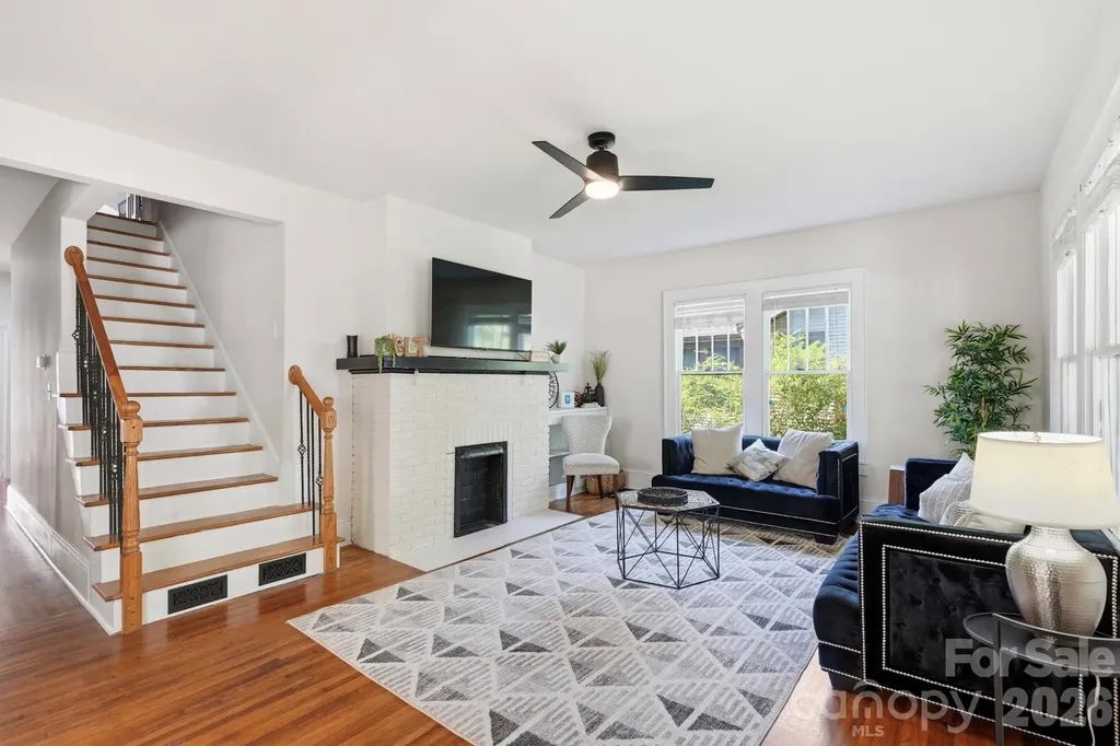 209 Grandin Road Charlotte NC 28208