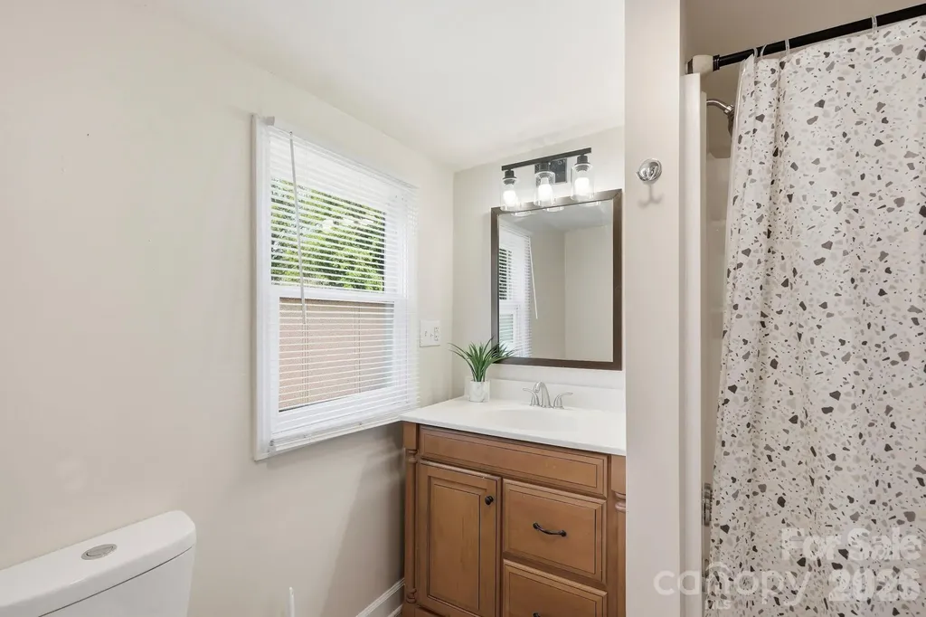 209 Grandin Road Charlotte NC 28208