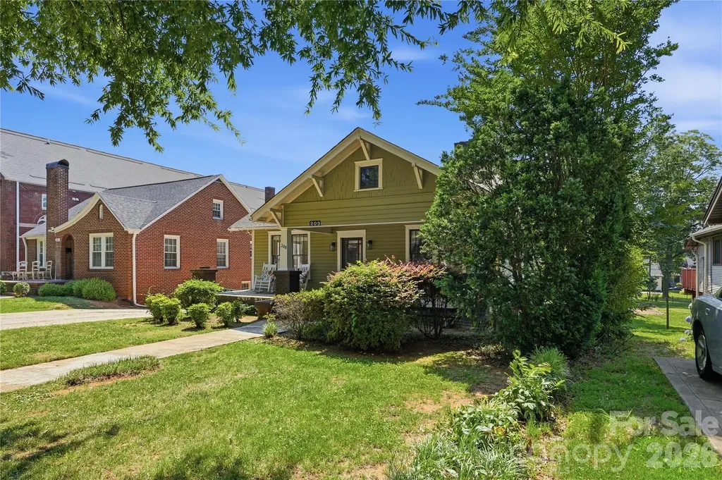 209 Grandin Road Charlotte NC 28208
