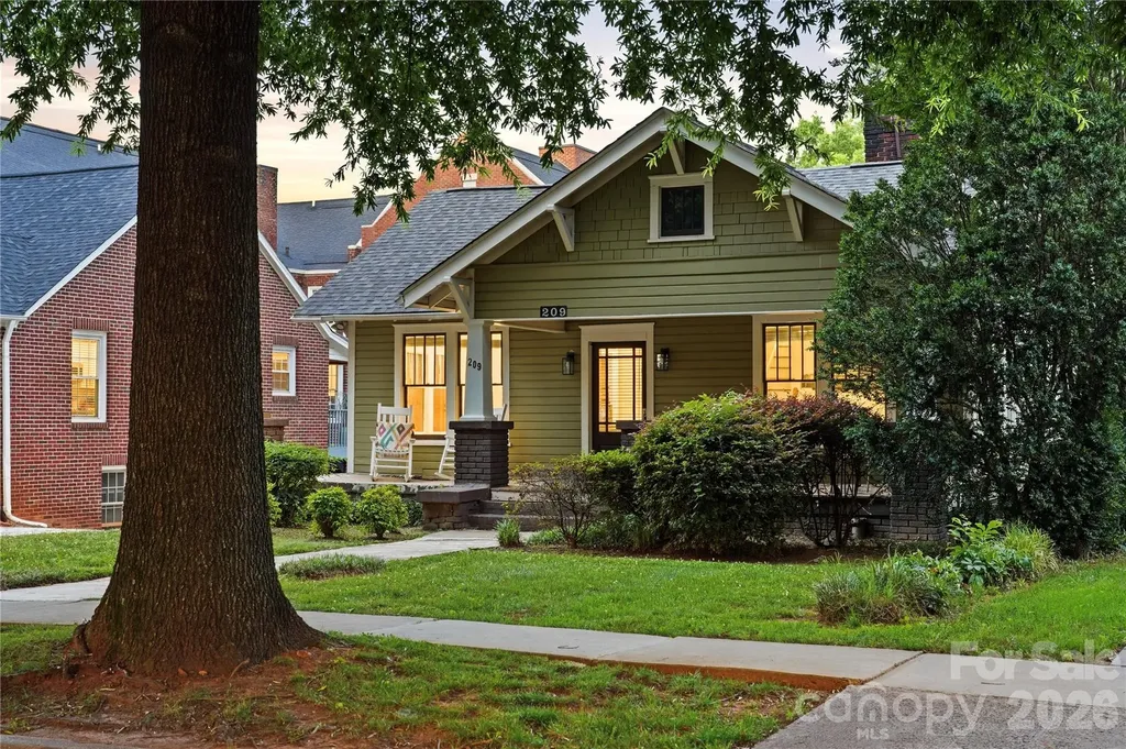 209 Grandin Road Charlotte NC 28208