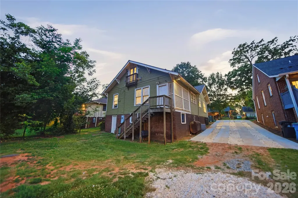 209 Grandin Road Charlotte NC 28208