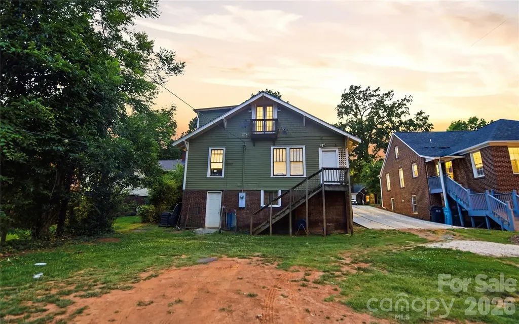 209 Grandin Road Charlotte NC 28208