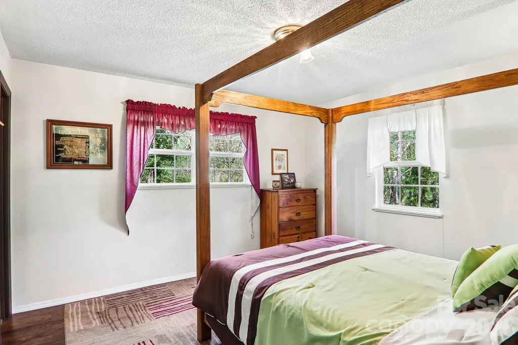 28 Mull Cove Road Maggie Valley NC 28751