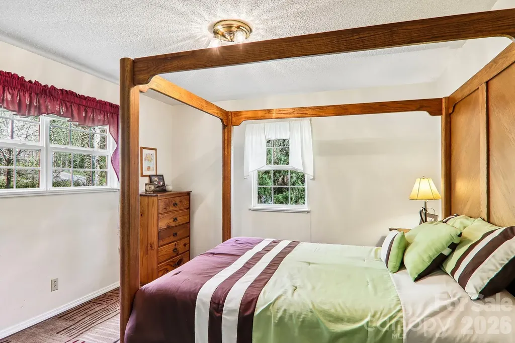 28 Mull Cove Road Maggie Valley NC 28751