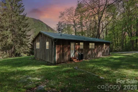 28 Mull Cove Road Maggie Valley NC 28751