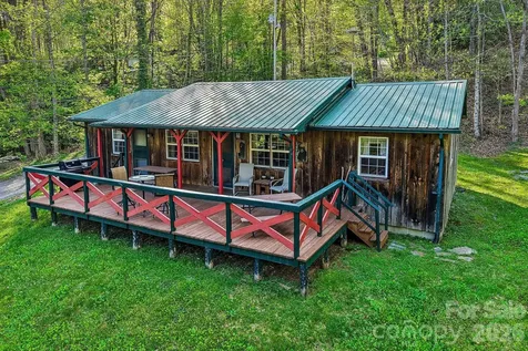 28 Mull Cove Road Maggie Valley NC 28751