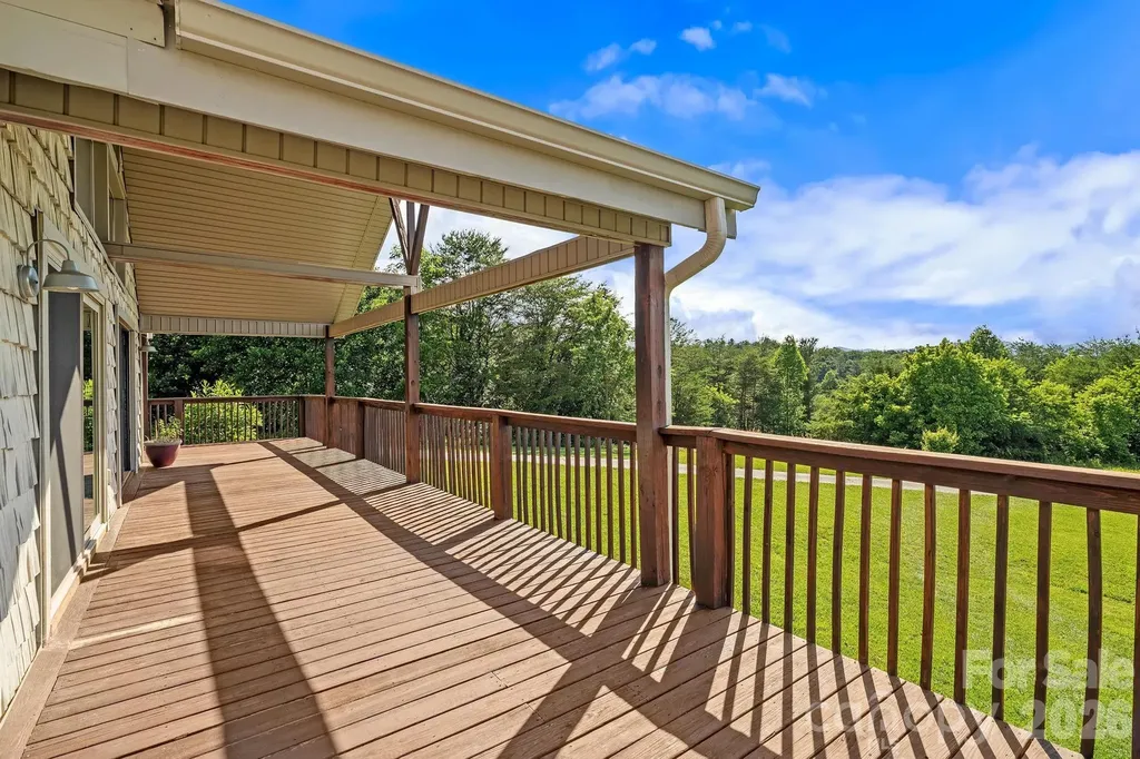 72 Ed Debruhl Road Alexander NC 28701