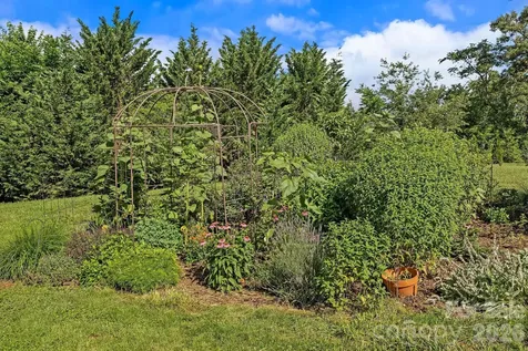 72 Ed Debruhl Road Alexander NC 28701