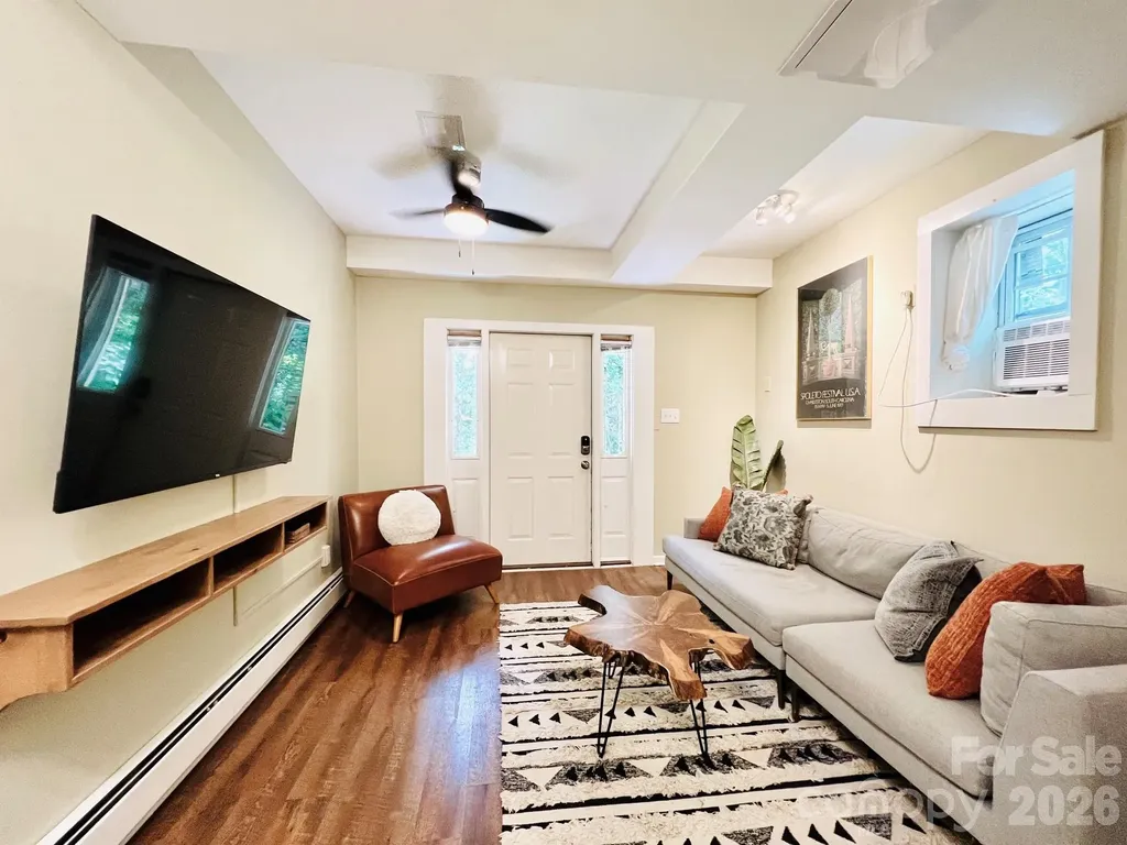161 Melrose Avenue Tryon NC 28782