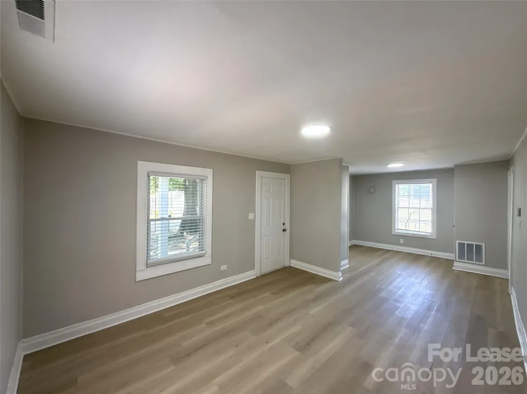 1120 N Ransom Street Gastonia NC 28052
