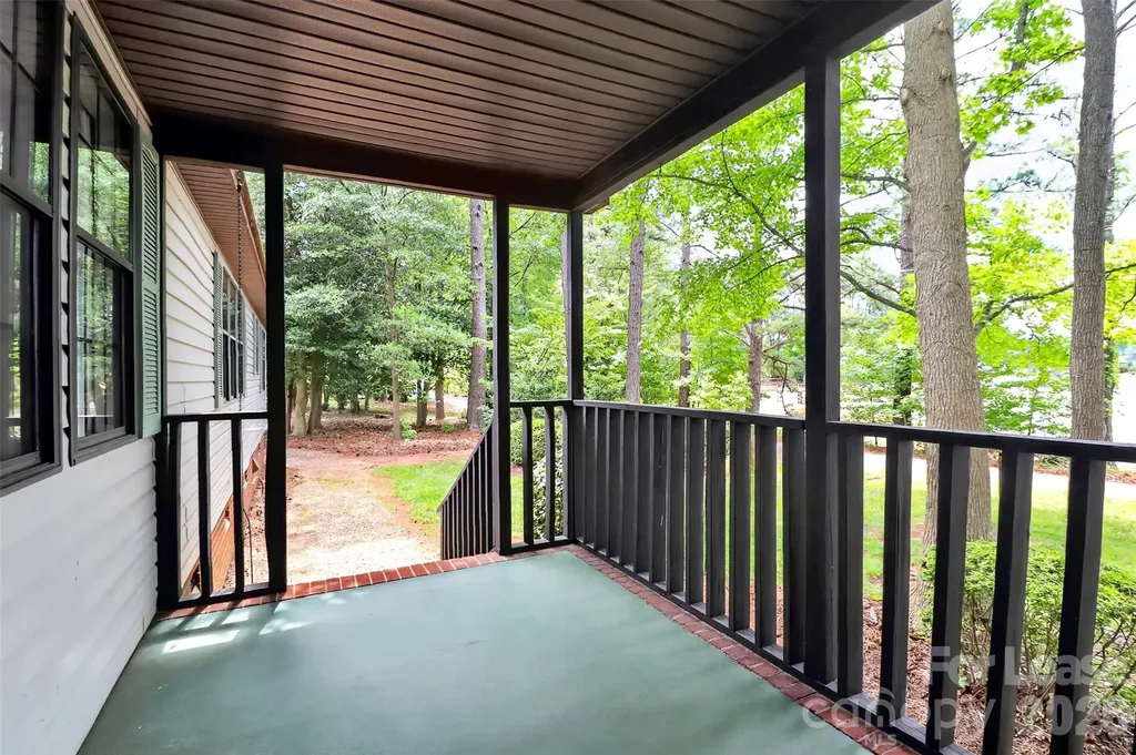 120 Stepaside Lane Mooresville NC 28117