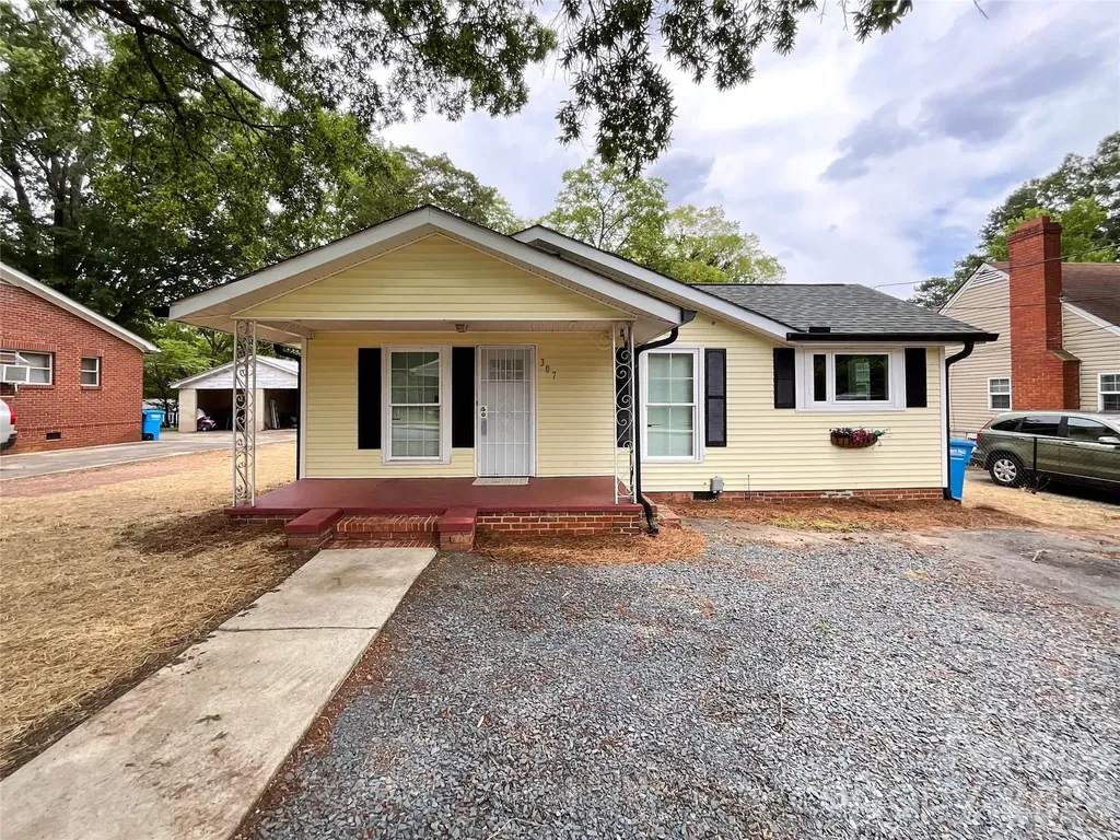 Albemarle NC, 307 Leonard Avenue