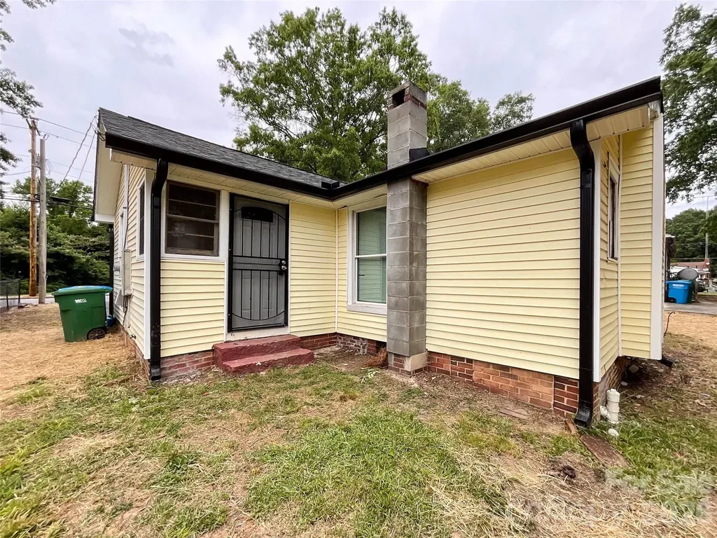 307 Leonard Avenue Albemarle NC 28001