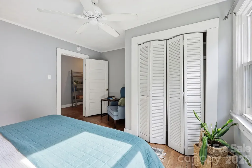21 Clemmons Street Asheville NC 28801