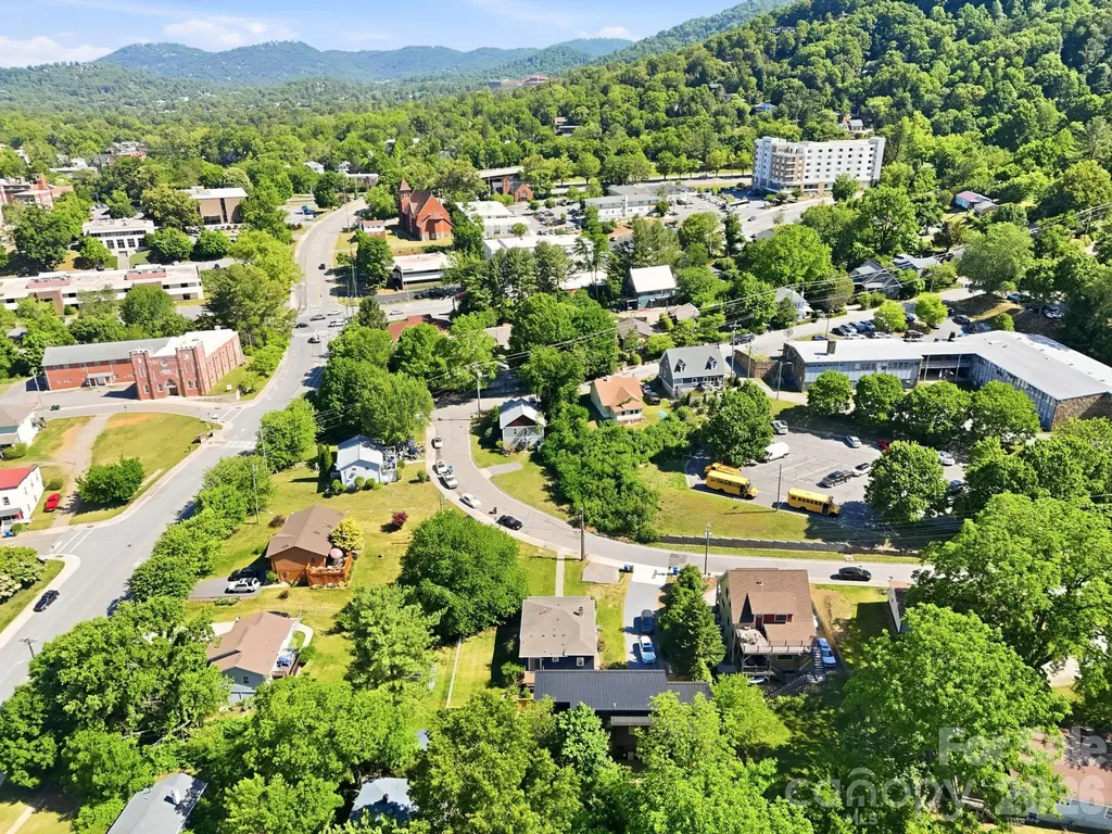 21 Clemmons Street Asheville NC 28801