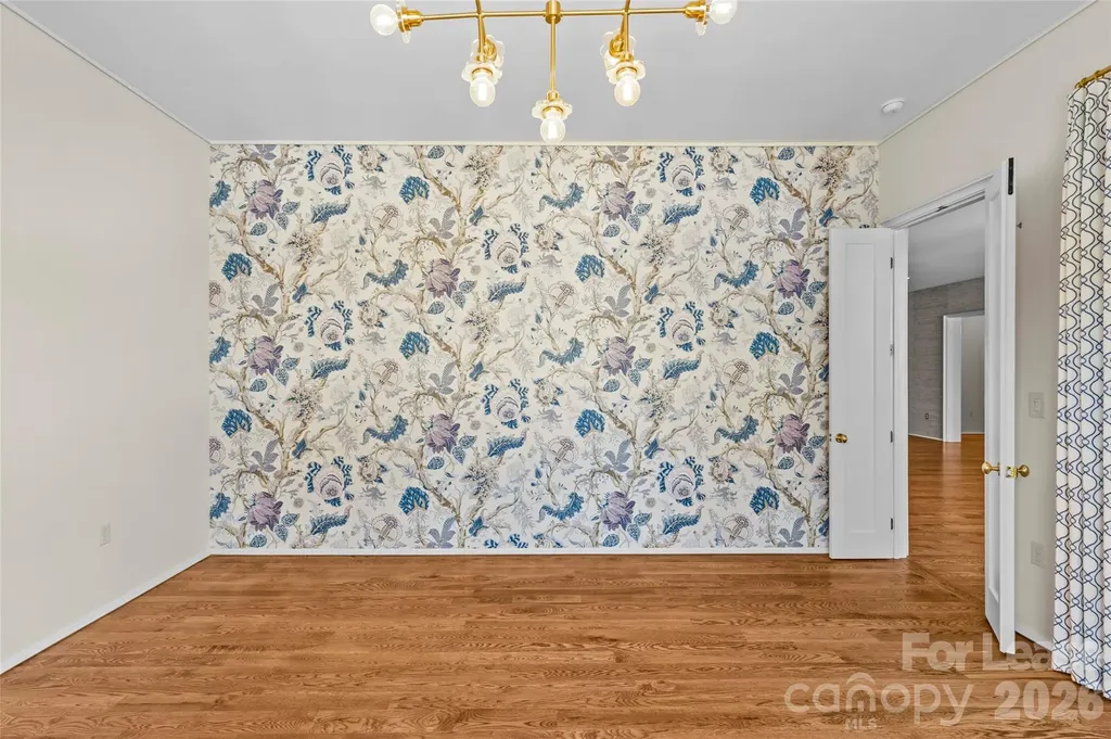 1172 Queens Road Charlotte NC 28207