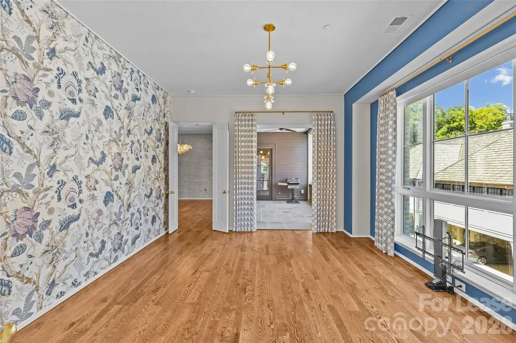 1172 Queens Road Charlotte NC 28207