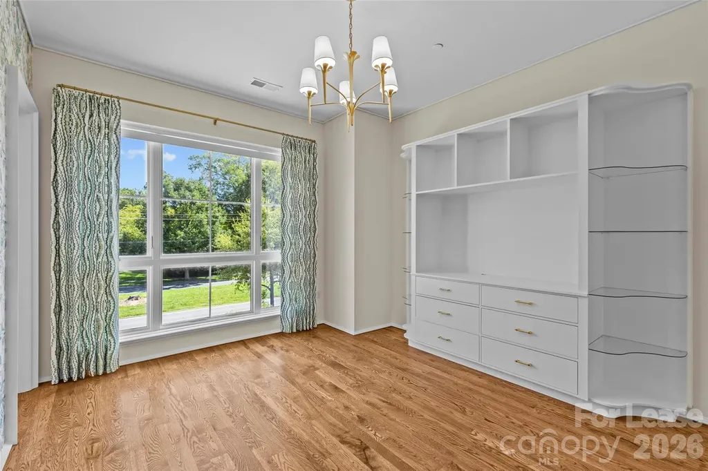 1172 Queens Road Charlotte NC 28207