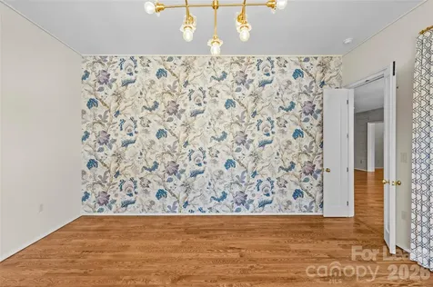 1172 Queens Road Charlotte NC 28207