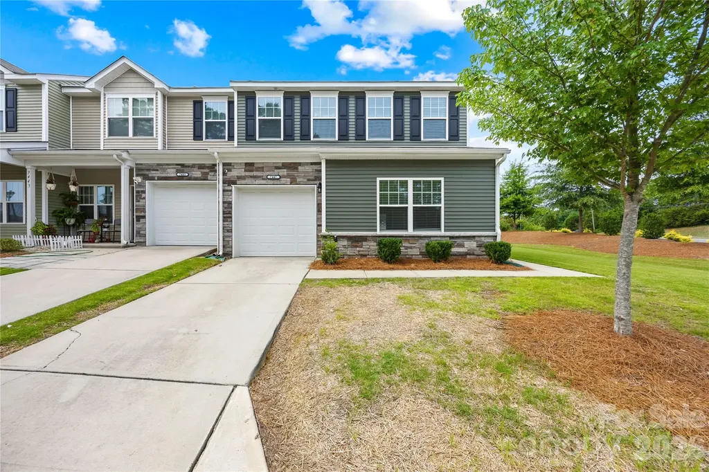 7447 Jane Parks Way Charlotte NC 28217