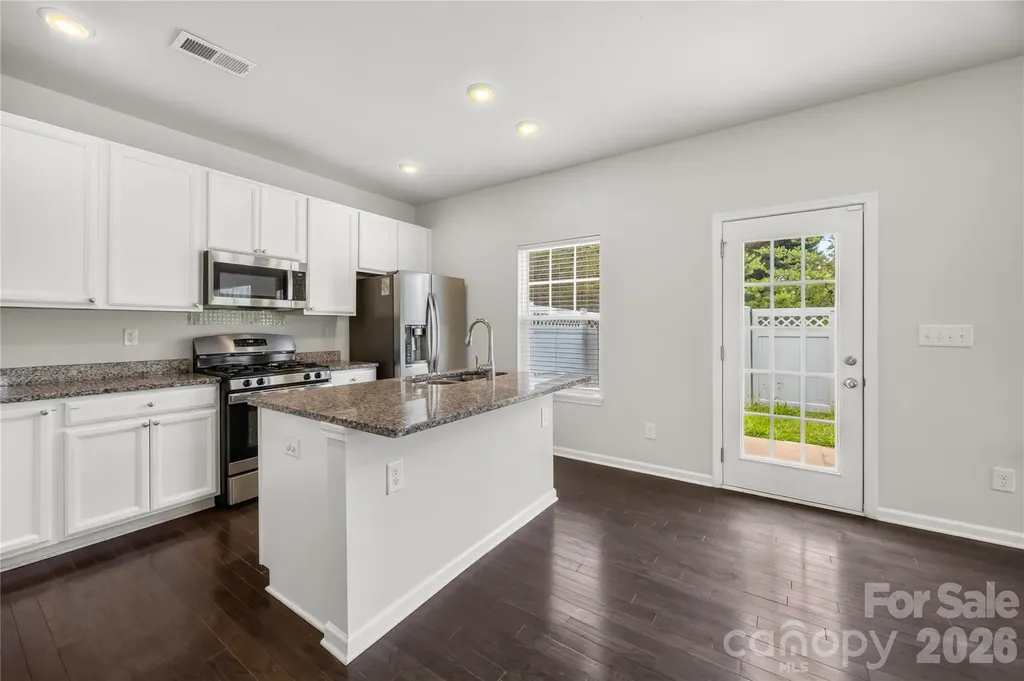7447 Jane Parks Way Charlotte NC 28217