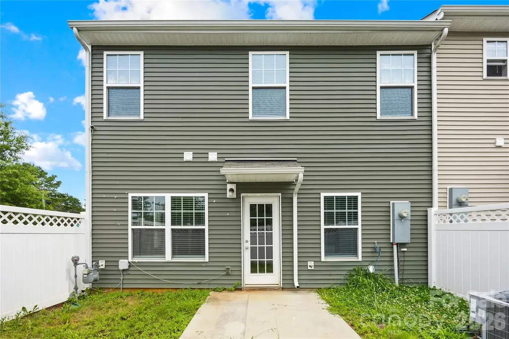 7447 Jane Parks Way Charlotte NC 28217