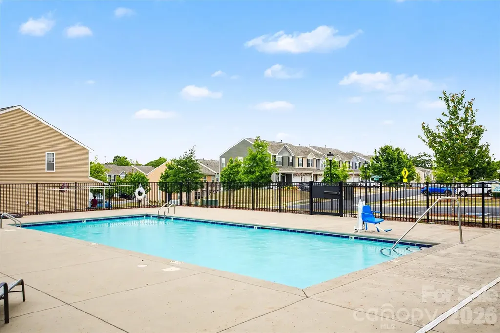 7447 Jane Parks Way Charlotte NC 28217