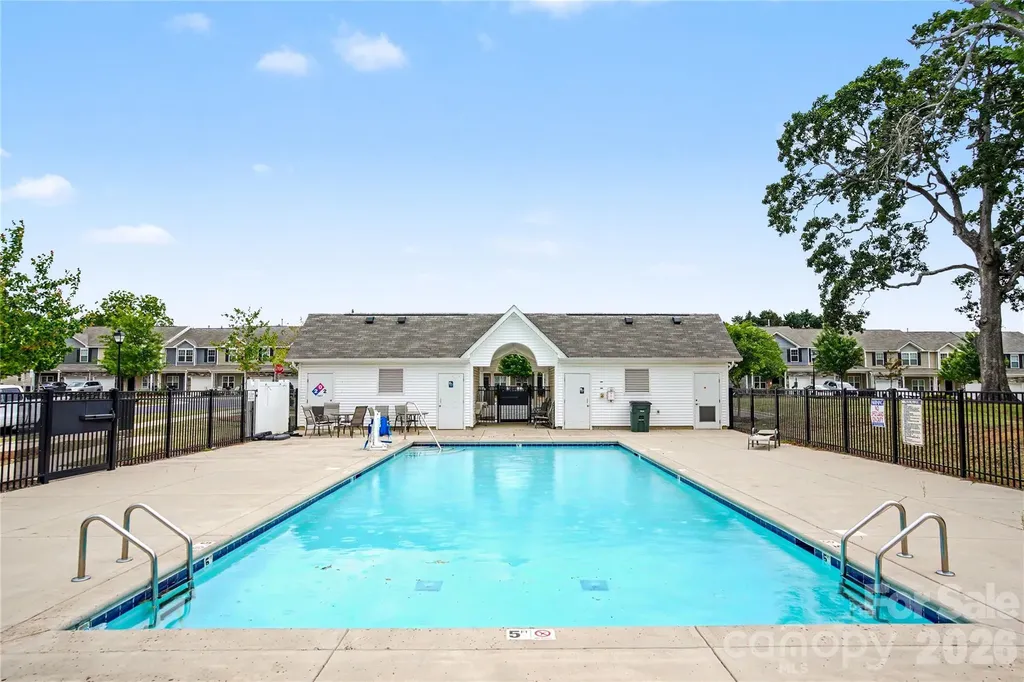 7447 Jane Parks Way Charlotte NC 28217