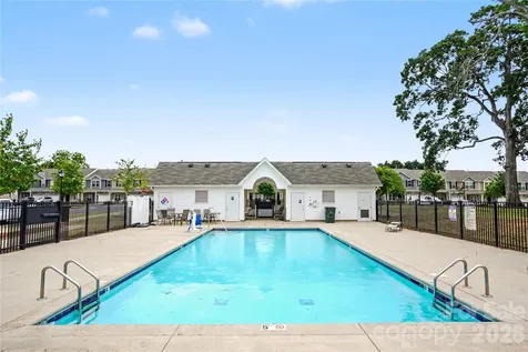 7447 Jane Parks Way Charlotte NC 28217