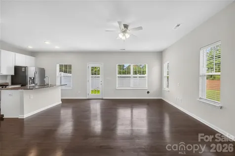 7447 Jane Parks Way Charlotte NC 28217