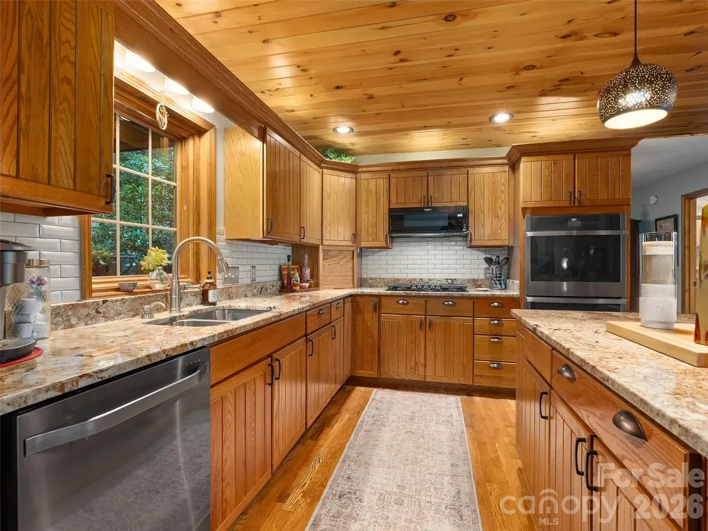 233 Rocky Face Drive Canton NC 28716