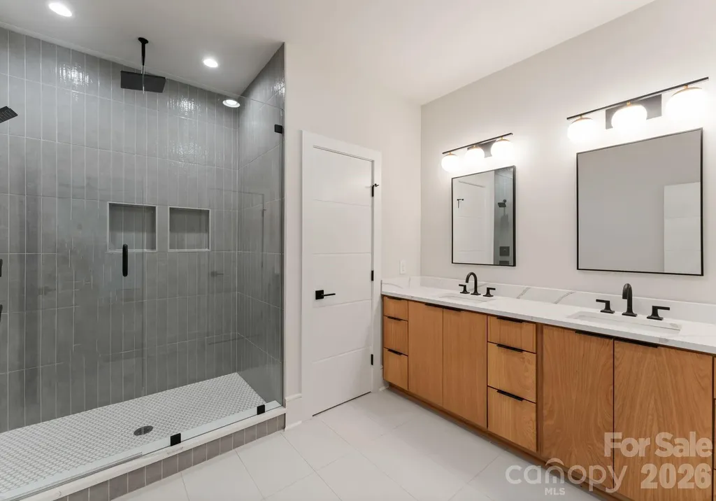 1821 Umstead Street Charlotte NC 28205
