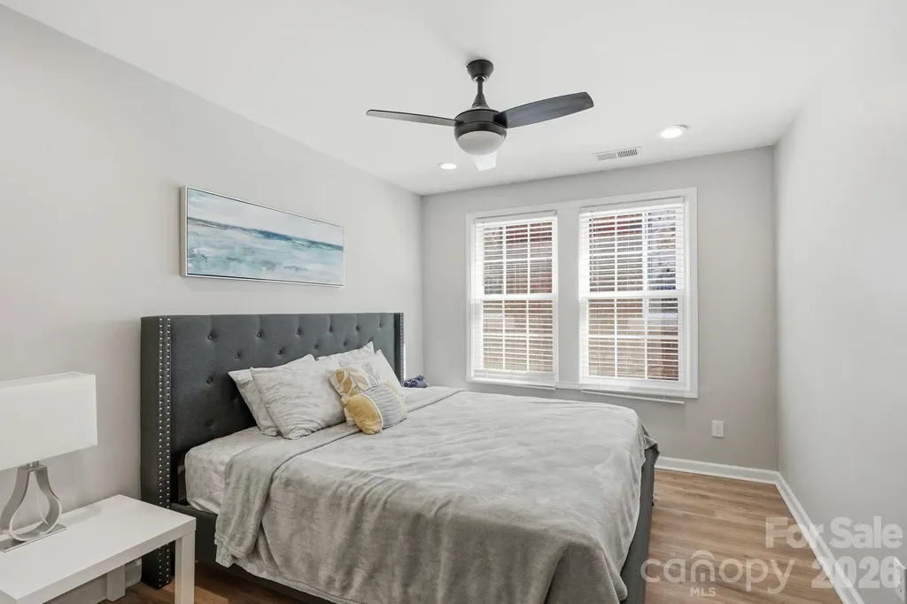 205 Grandin Road Charlotte NC 28208