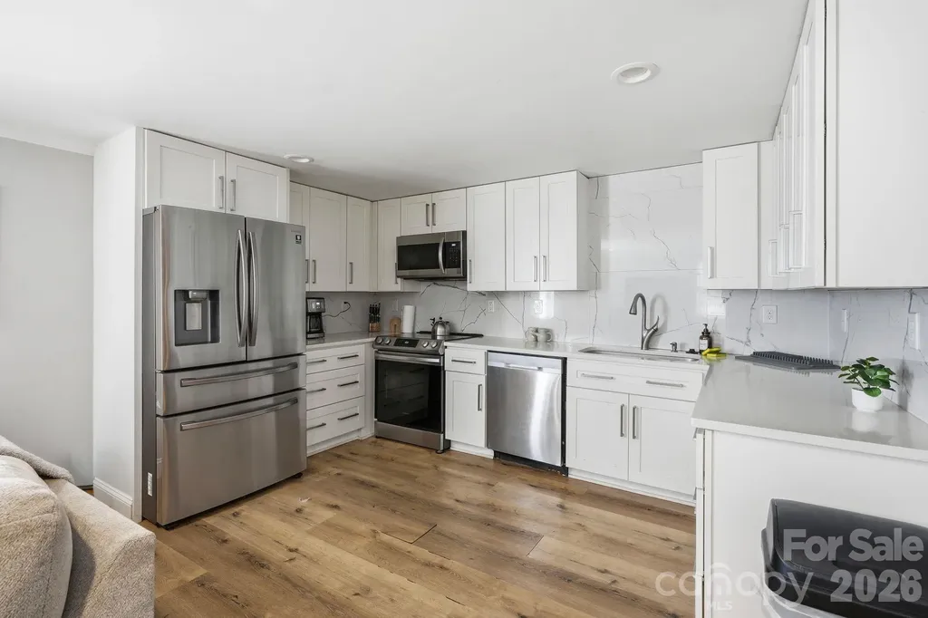 205 Grandin Road Charlotte NC 28208