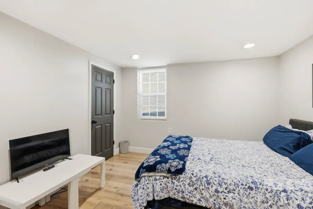205 Grandin Road Charlotte NC 28208