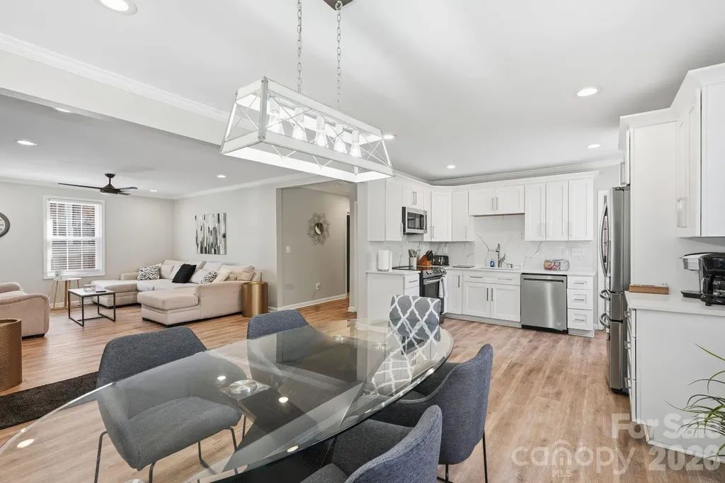 205 Grandin Road Charlotte NC 28208
