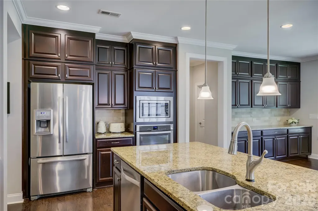 15417 Cimarron Hills Lane Charlotte NC 28278