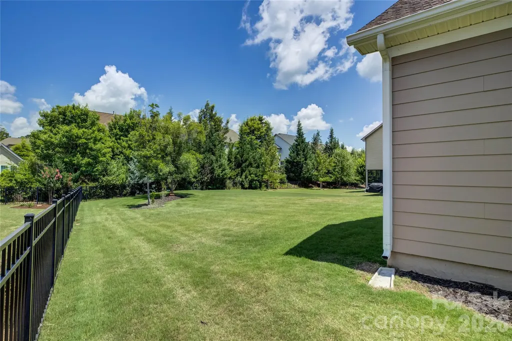15417 Cimarron Hills Lane Charlotte NC 28278